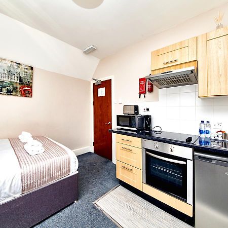 United Lodge Hotel And Apartments Londen Buitenkant foto