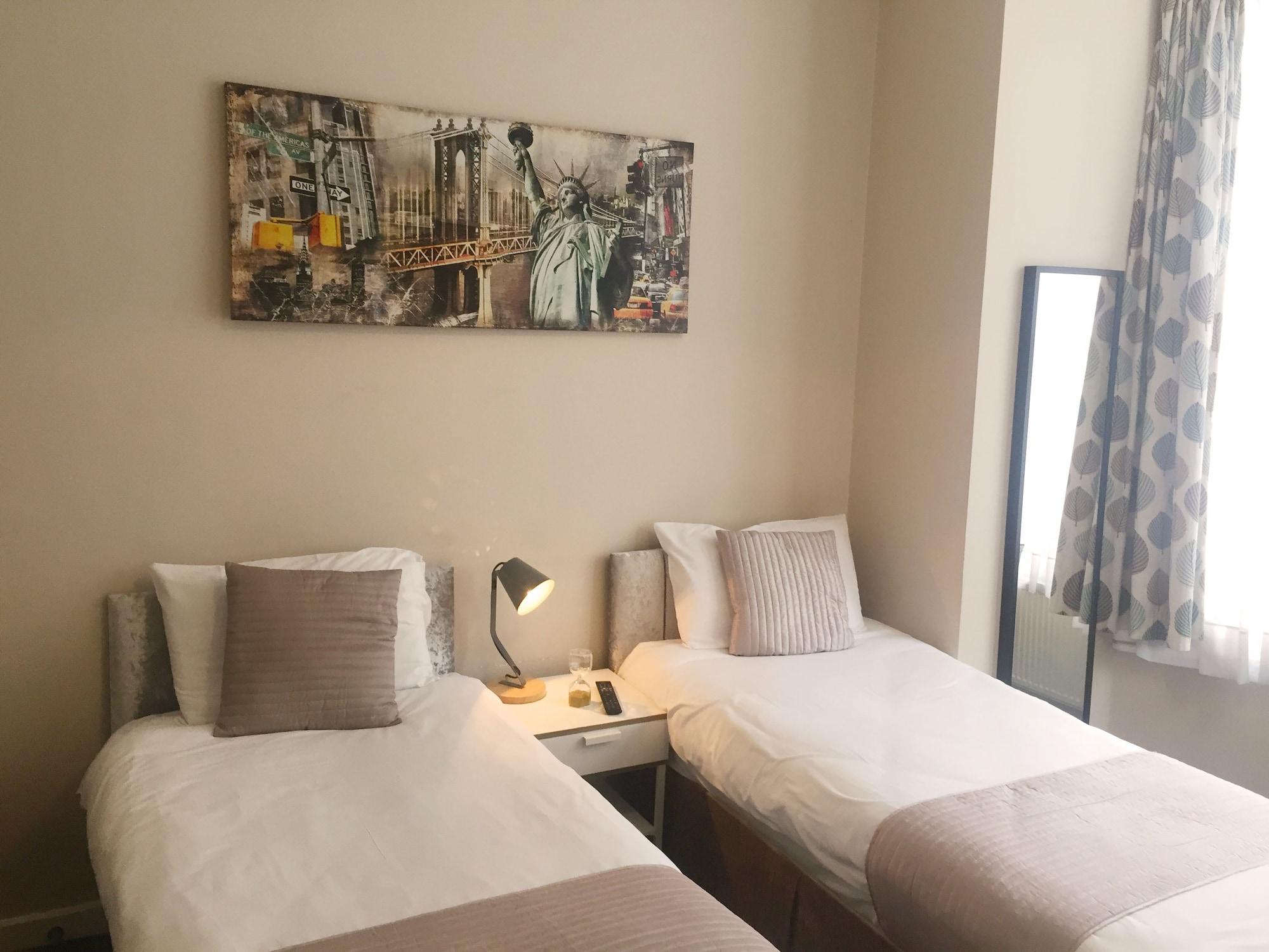 United Lodge Hotel And Apartments Londen Buitenkant foto